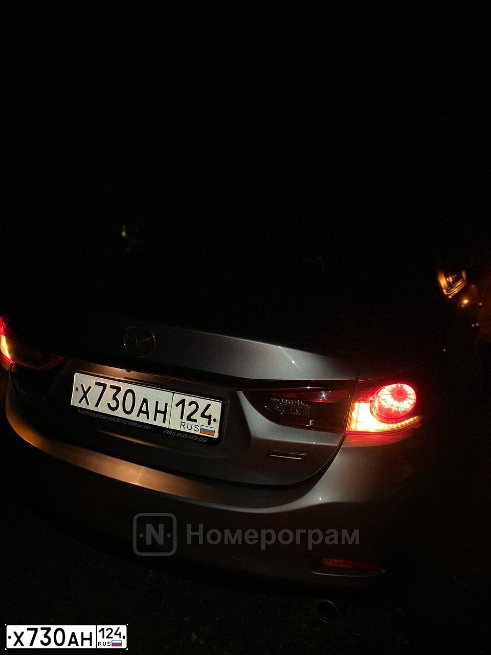 Фото автомобиля TOYOTA CAMRY, 2006 — госномер Е726ТЕ124. Цвет: голубой