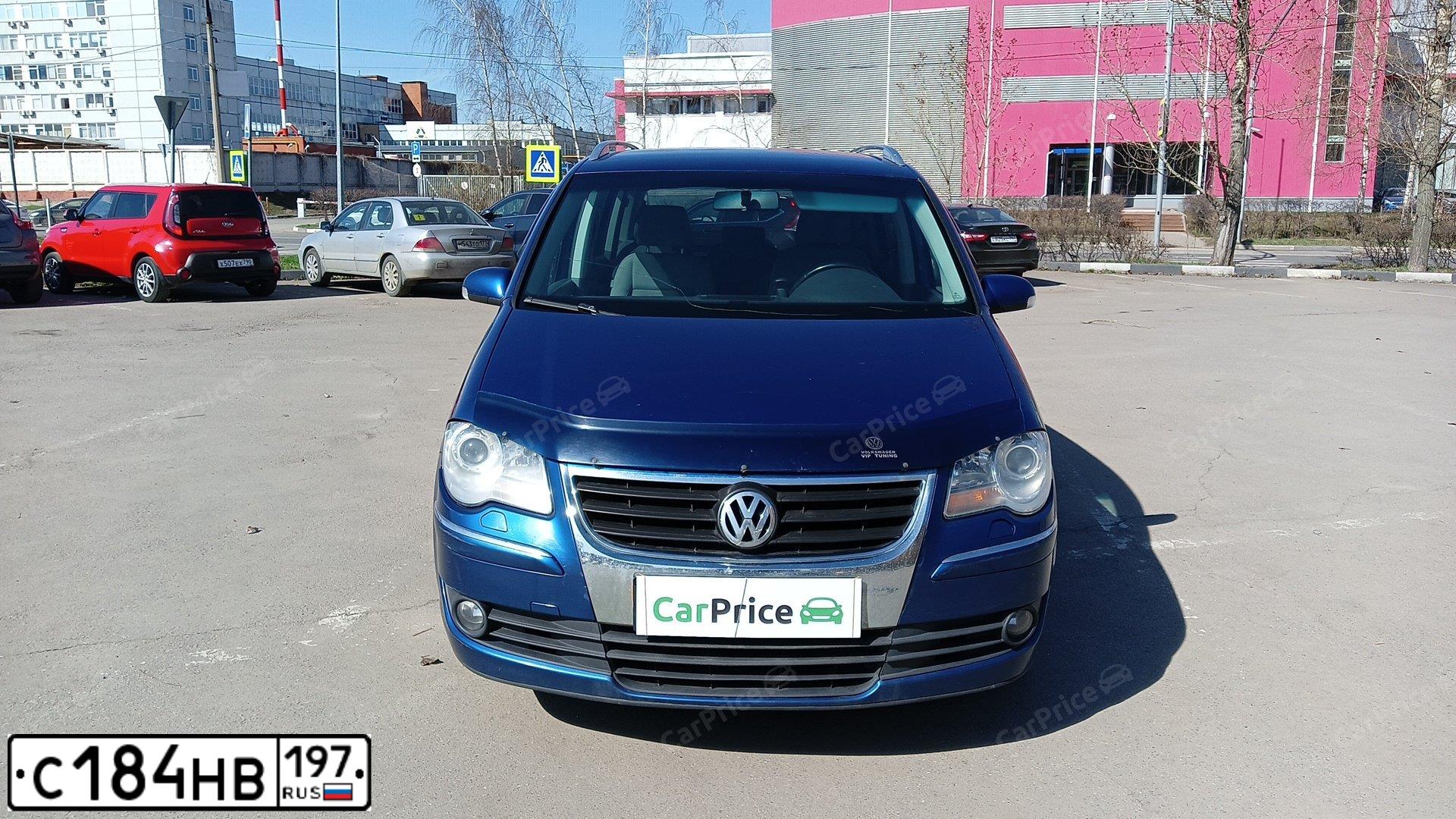 Фото автомобиля VOLKSWAGEN TOURAN, 2007 — госномер С784НВ197. Цвет: синий