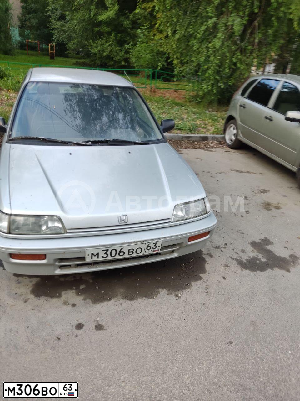 Фото автомобиля HONDA CIVIC, 1988 — госномер М306ВО63. Цвет: Серебристый