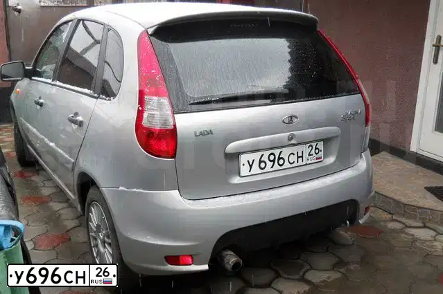 Фото автомобиля VOLKSWAGEN POLO, 2011 — госномер У969СН26. Цвет: БЕЛЫЙ