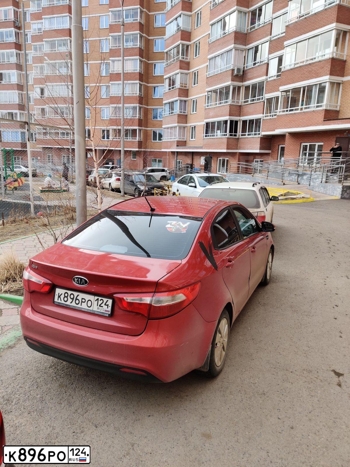 Фото автомобиля VAZ ВАЗ 21120, 2003 — госномер Х596РО124. Цвет: СЕРЫЙ
