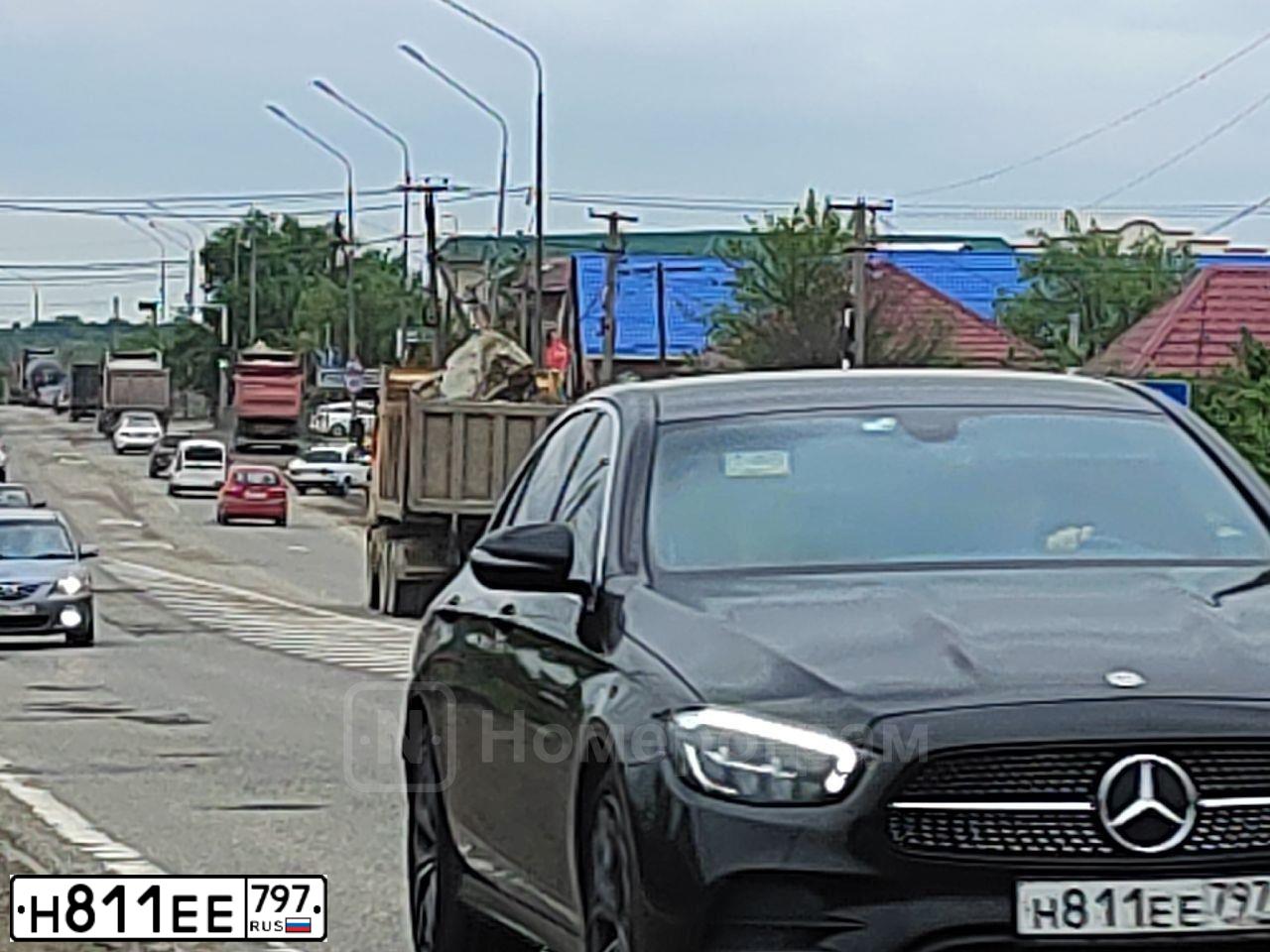 Фото автомобиля MERCEDES-BENZ E200, 2021 — госномер С319ВР550