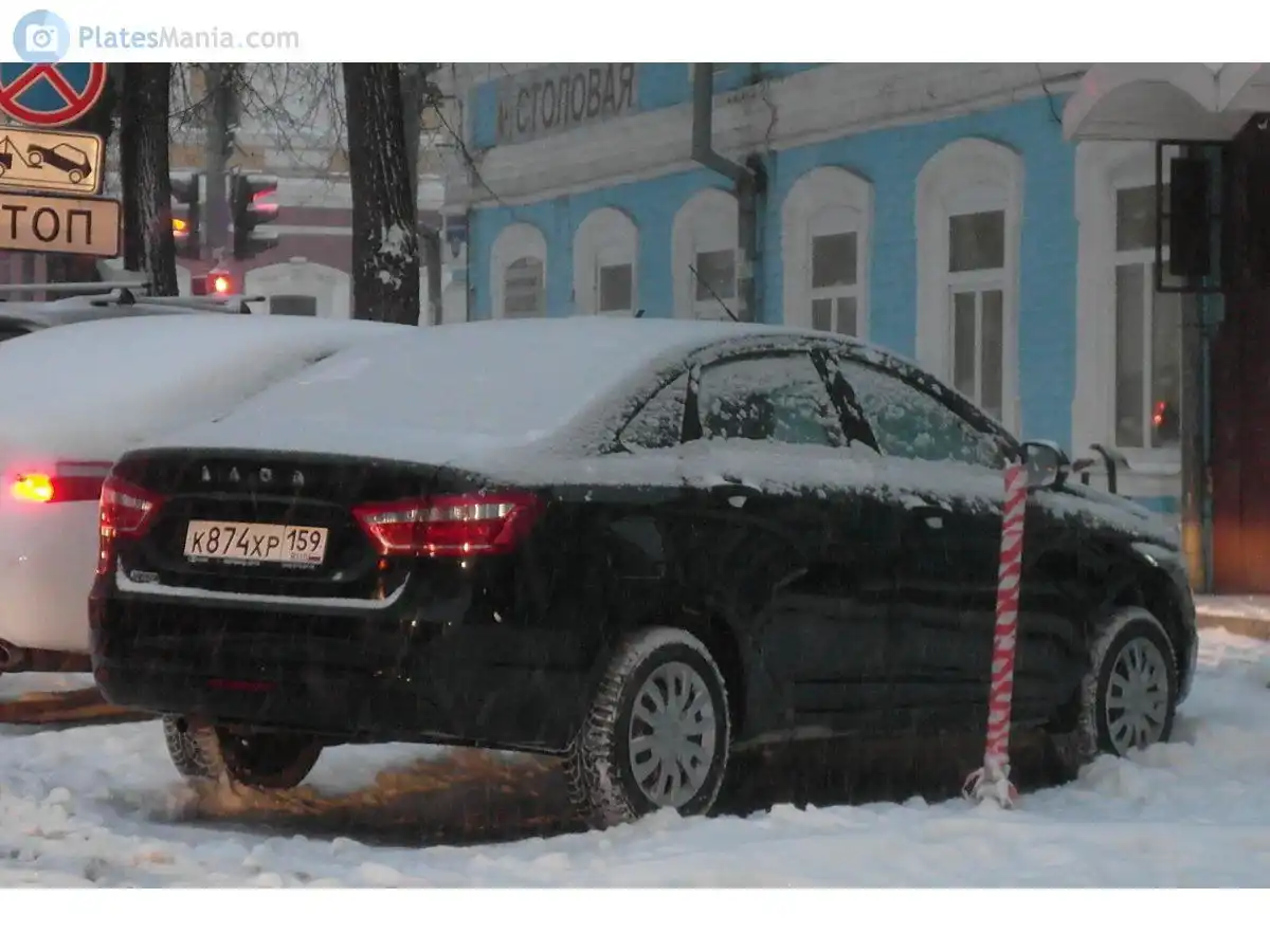 Фото автомобиля LADA VESTA, 2017 — госномер К874ХР159. Цвет: ЧЕРНЫЙ