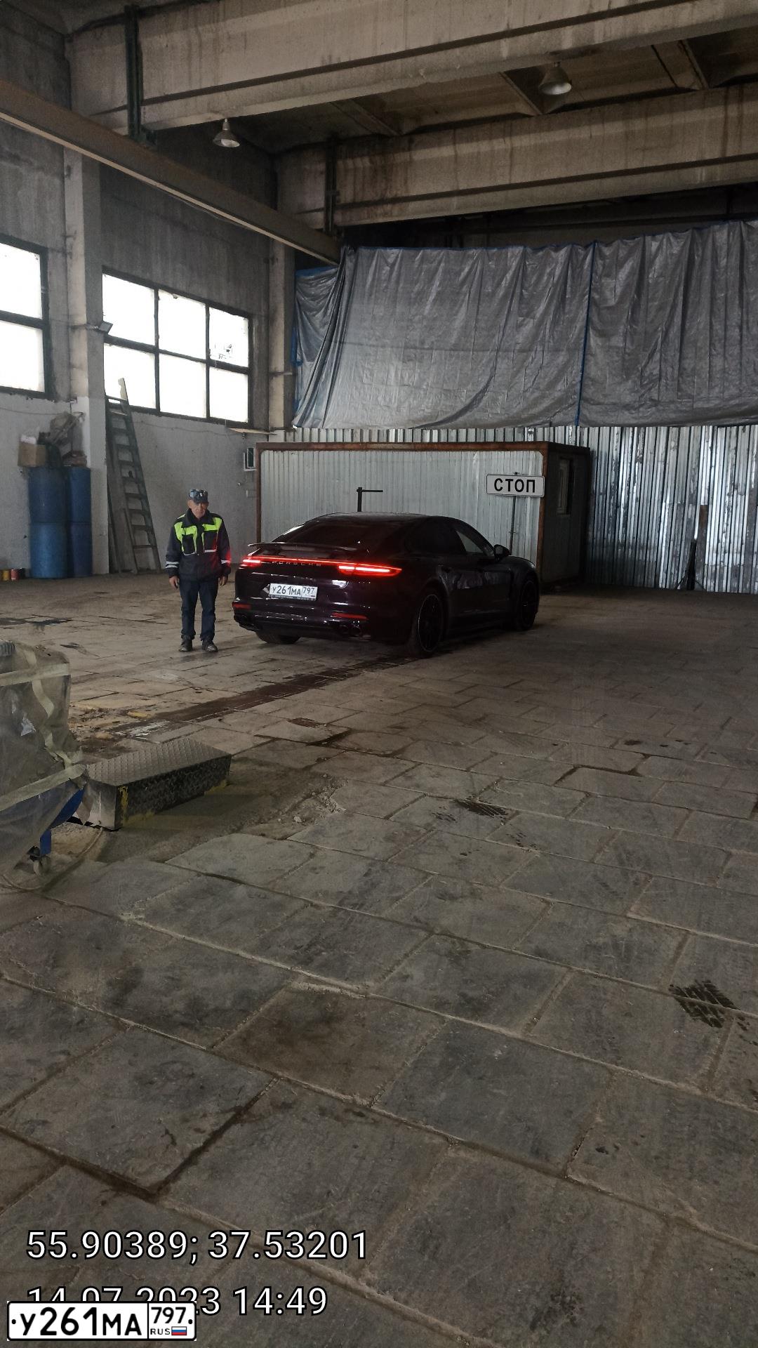 Фото автомобиля PORSCHE PANAMERA, 2019 — госномер У261МА797