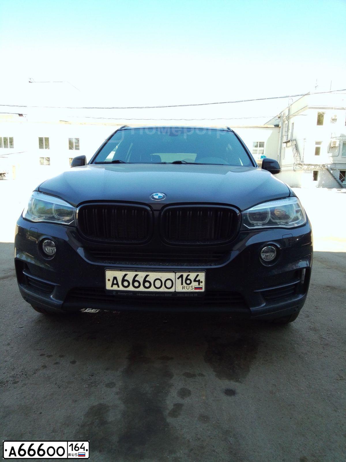 Фото автомобиля BMW X5, 2015 — госномер А666ОО164. Цвет: ЧЕРНЫЙ