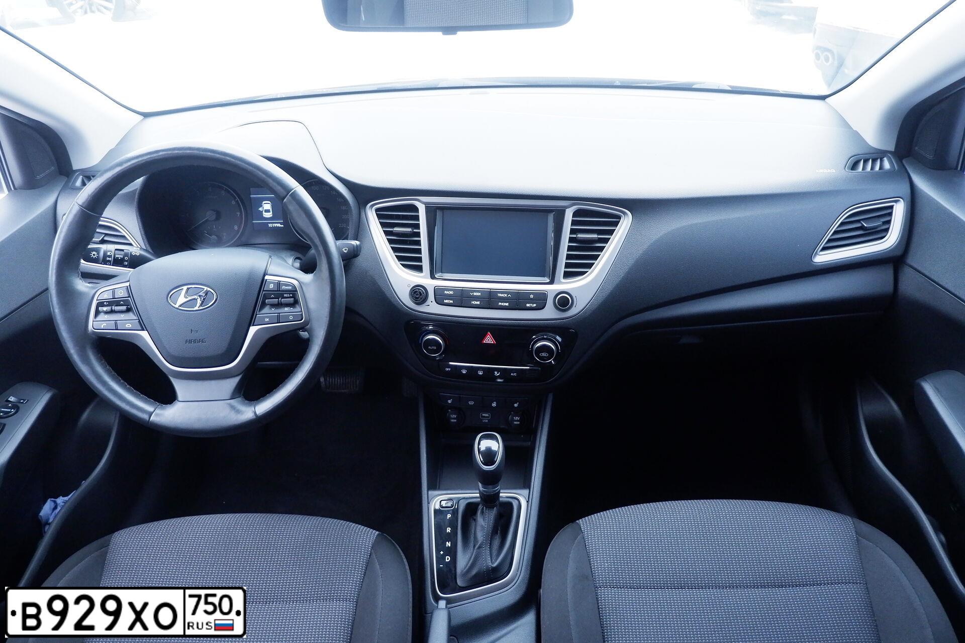 Фото автомобиля HYUNDAI SOLARIS, 2019 — госномер О475ЕН181