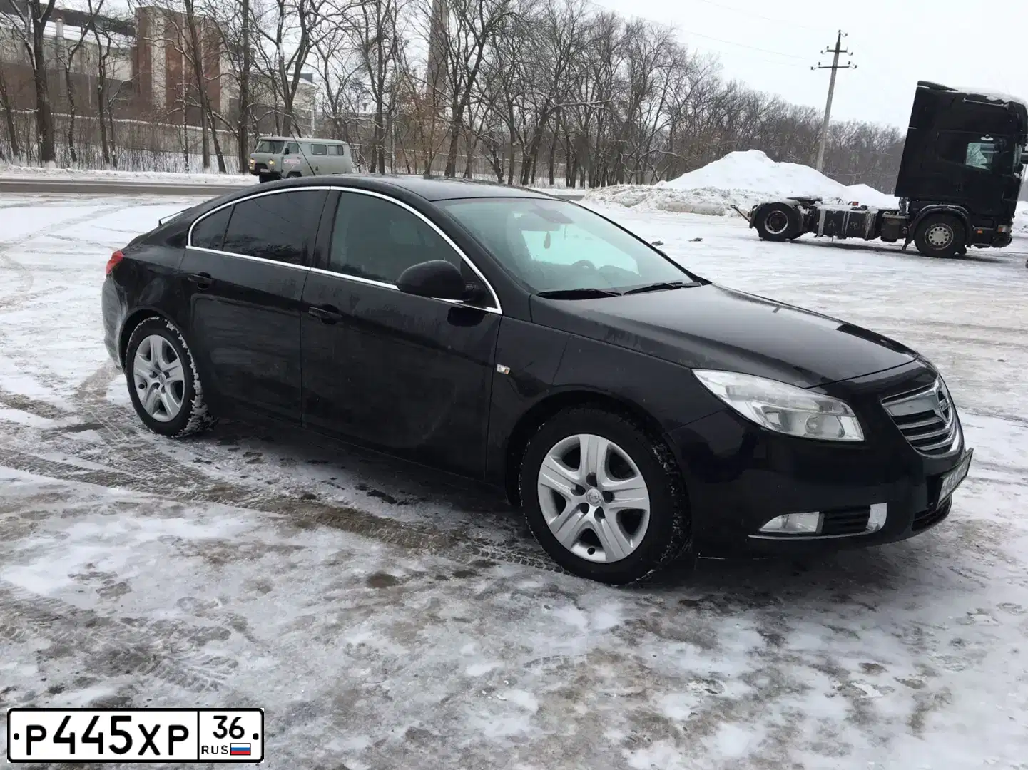 Фото автомобиля OPEL INSIGNIA, 2008 — госномер Н757ОС23. Цвет: ЧЕРНЫЙ