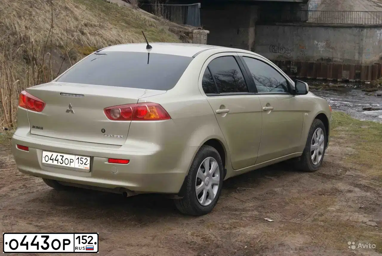 Фото автомобиля MITSUBISHI LANCER, 2008 — госномер О443ОР152. Цвет: БЕЖЕВЫЙ