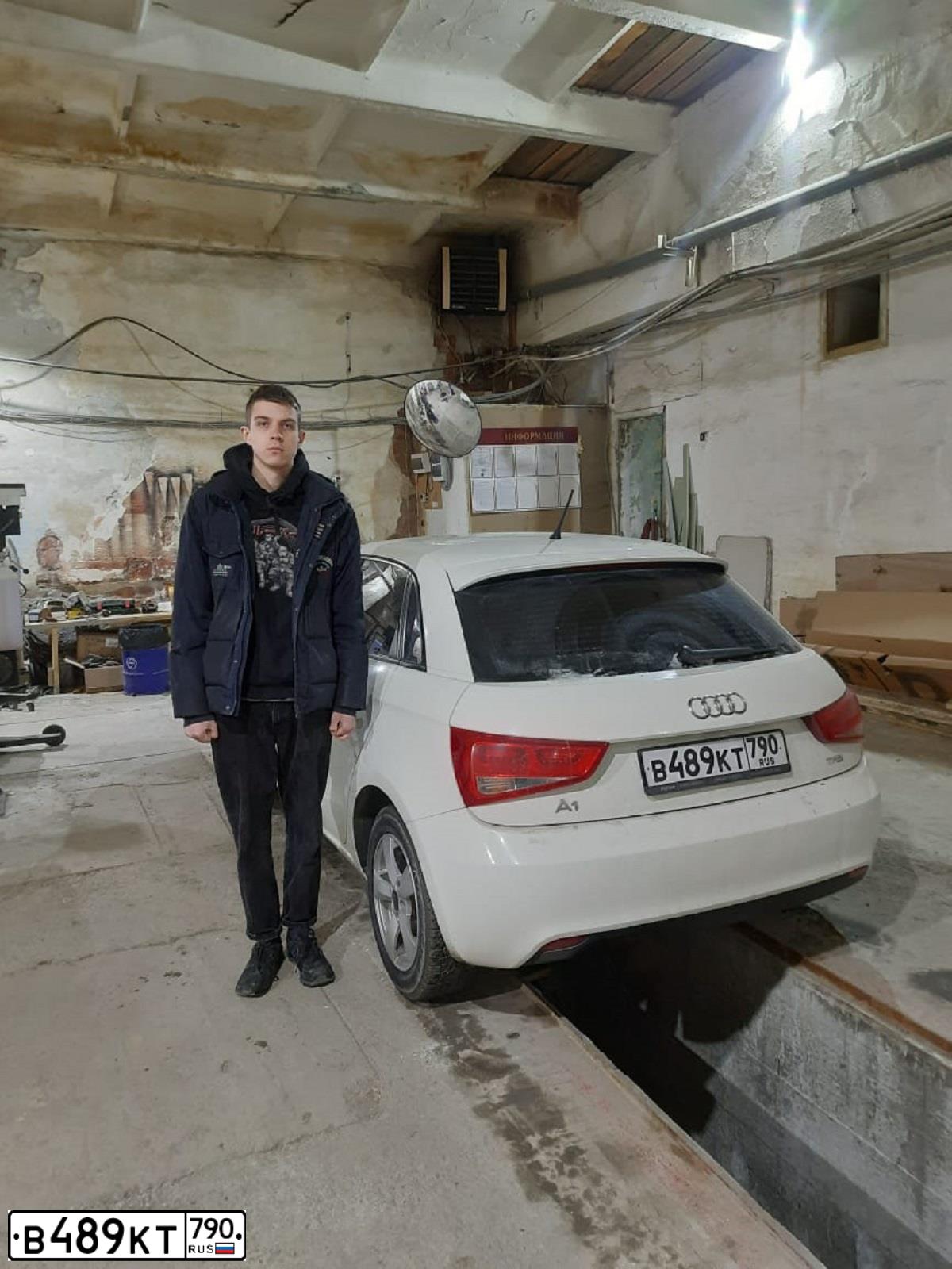 Фото автомобиля AUDI A1, 2013 — госномер Т282КТ196