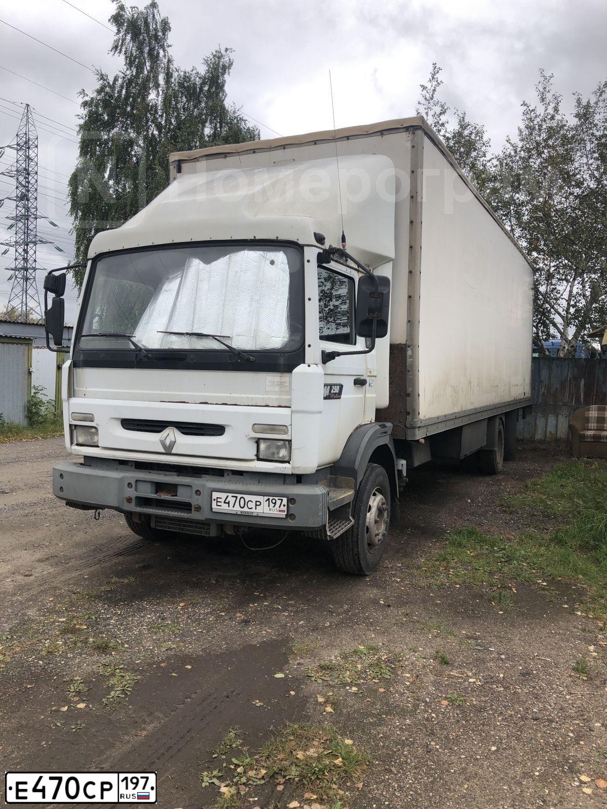 Фото автомобиля RENAULT MIDLINER, 1998 — госномер Е033УЕ40. Цвет: Белый