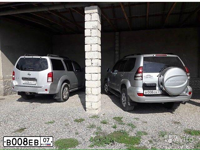 Фото автомобиля TOYOTA LANDCRUISER, 2009 — госномер В008ЕВ07. Цвет: Белый
