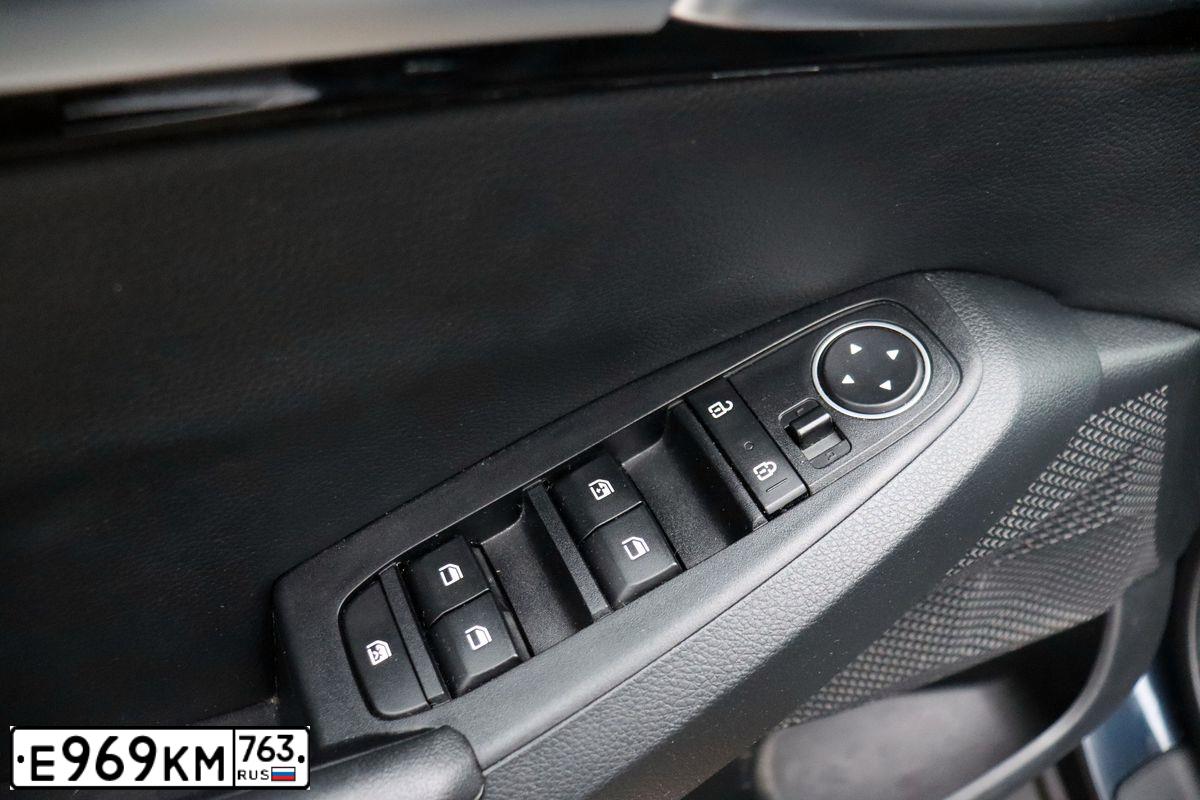 Фото автомобиля KIA SELTOS, 2021 — госномер Х485НЕ73. Цвет: синий