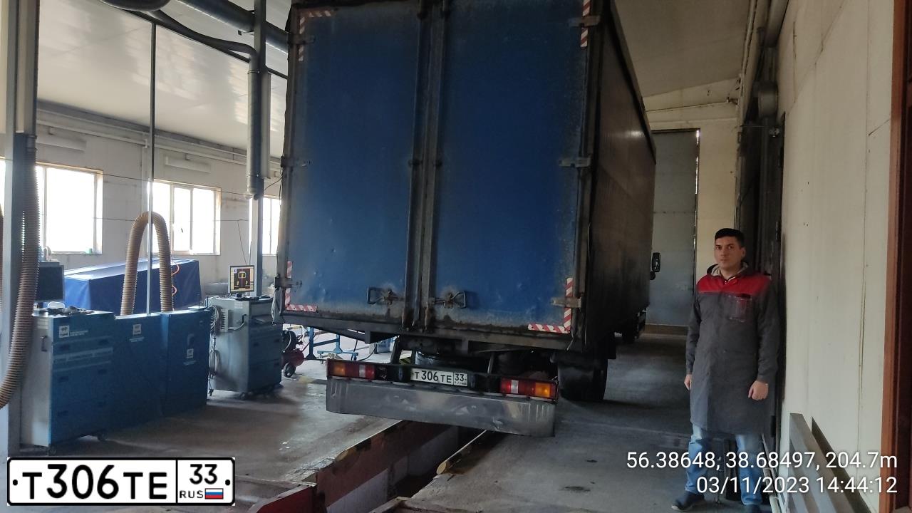 Фото автомобиля GAZ 3310 WALDAI, 2007 — госномер Т306ТЕ33. Цвет: СЕРЫЙ