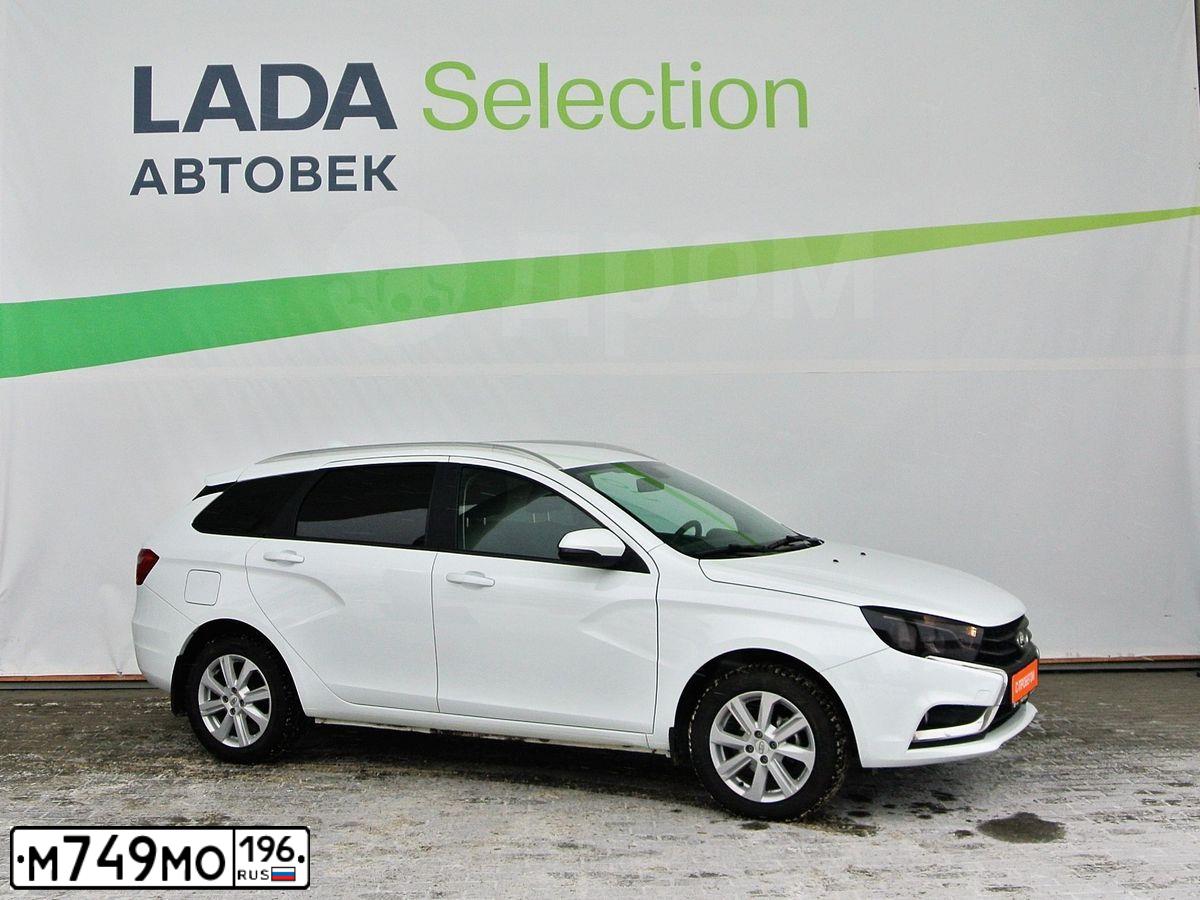 Фото автомобиля LADA VESTA, 2019 — госномер М749МО196. Цвет: Белый
