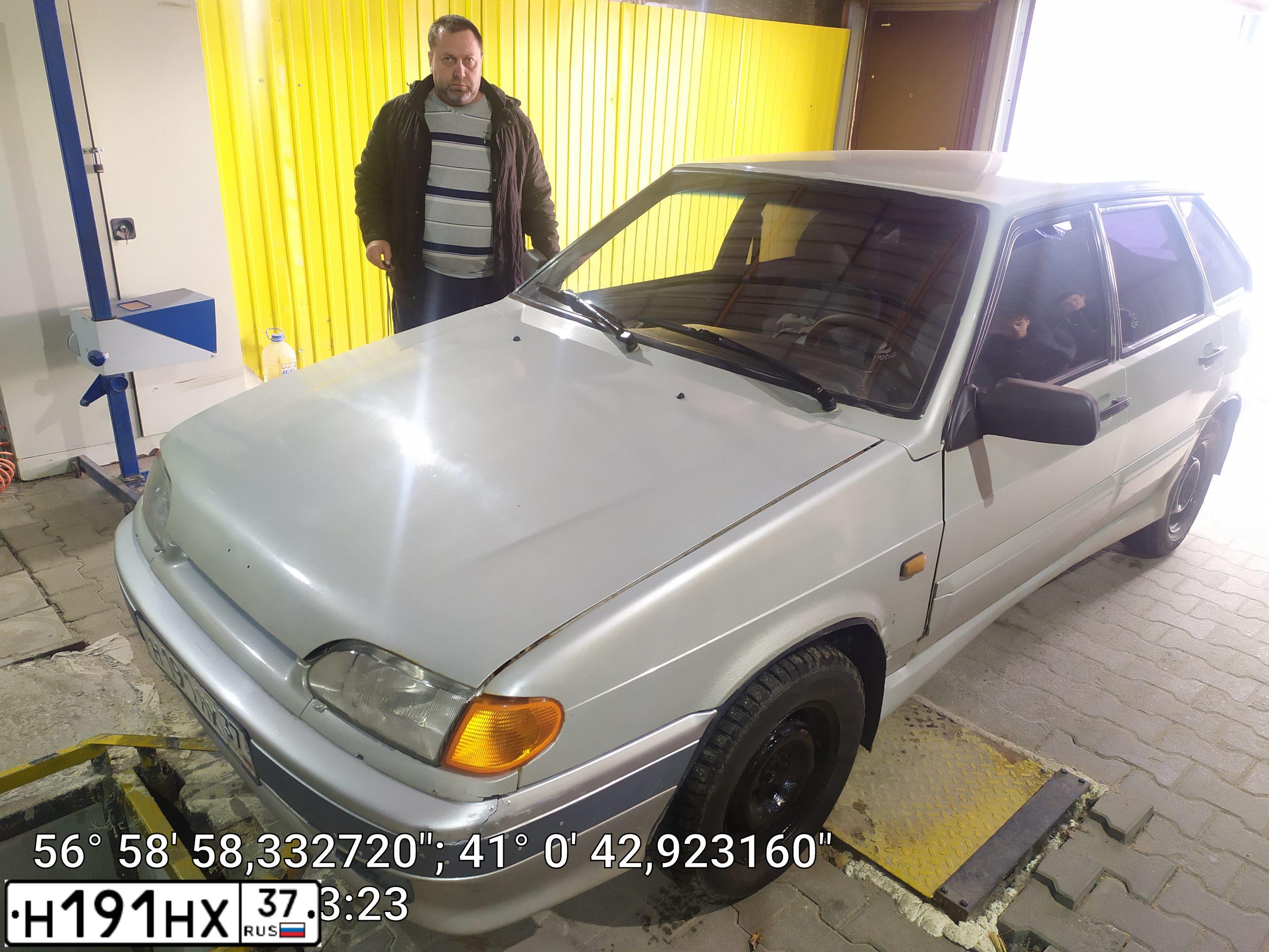 Фото автомобиля LADA 2114, 2004 — госномер М436НЕ35. Цвет: Серебристый