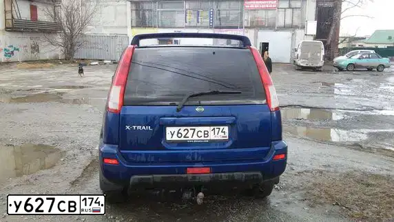 Фото автомобиля NISSAN X-TRAIL, 2002 — госномер С604ОС196. Цвет: синий