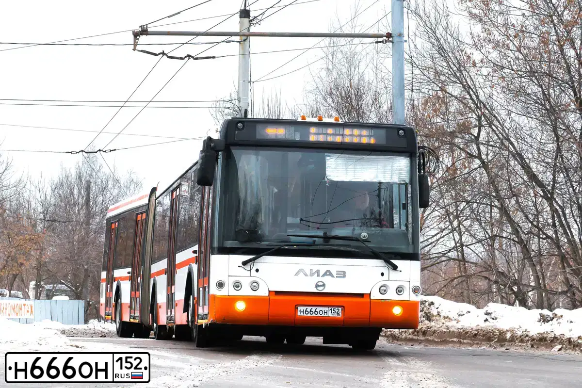 Фото автомобиля LIAZ 6213, 2014 — госномер Н666ОН152. Цвет: БЕЛО-ОРАНЖЕВЫЙ