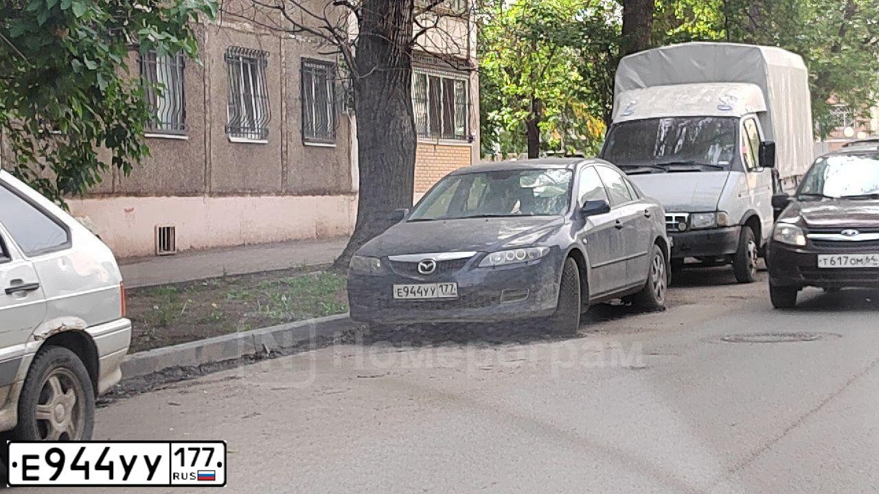Фото автомобиля MAZDA 6, 2007 — госномер Е944УУ177. Цвет: ЧЕРНЫЙ