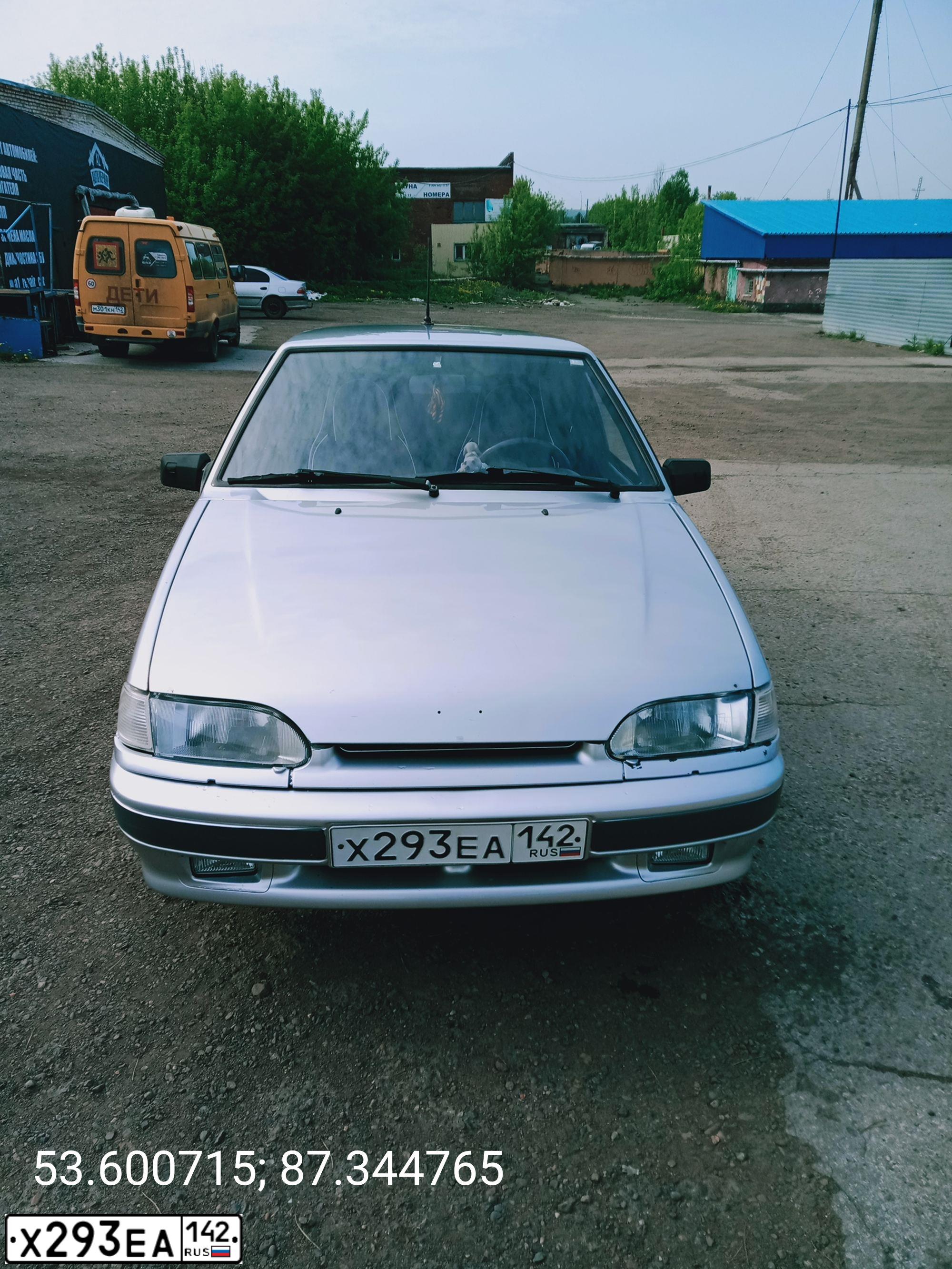 Фото автомобиля LADA 2114 SAMARA, 2005 — госномер Х293ЕА142. Цвет: СВЕТЛО-СЕРЕБРИСТЫЙ МЕТАЛЛ