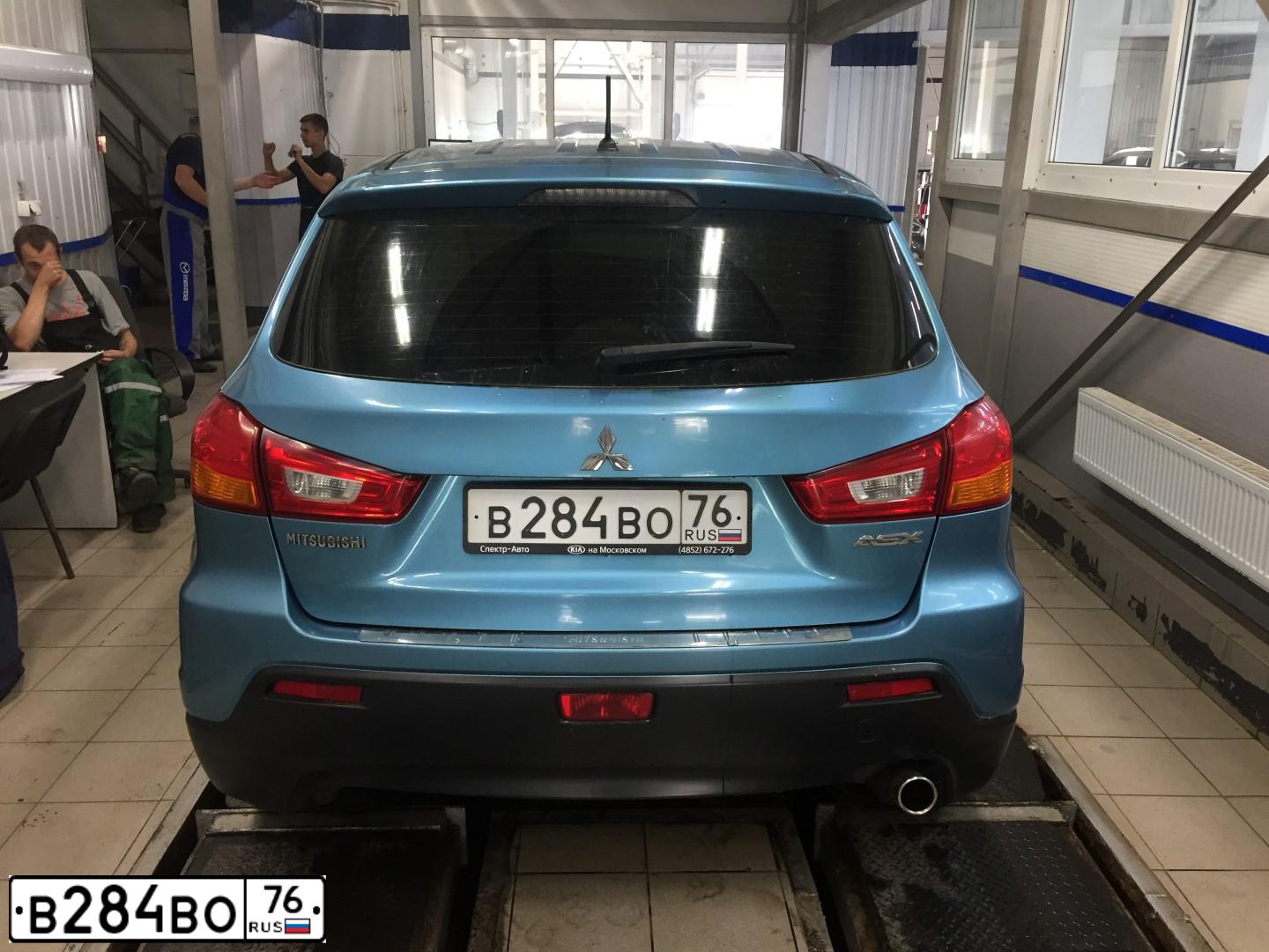 Фото автомобиля MITSUBISHI ASX, 2010 — госномер В284ВО76. Цвет: ГОЛУБОЙ