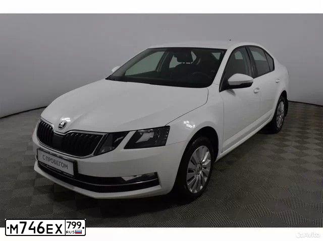 Фото автомобиля SKODA OCTAVIA, 2018 — госномер Т763НЕ797. Цвет: Белый