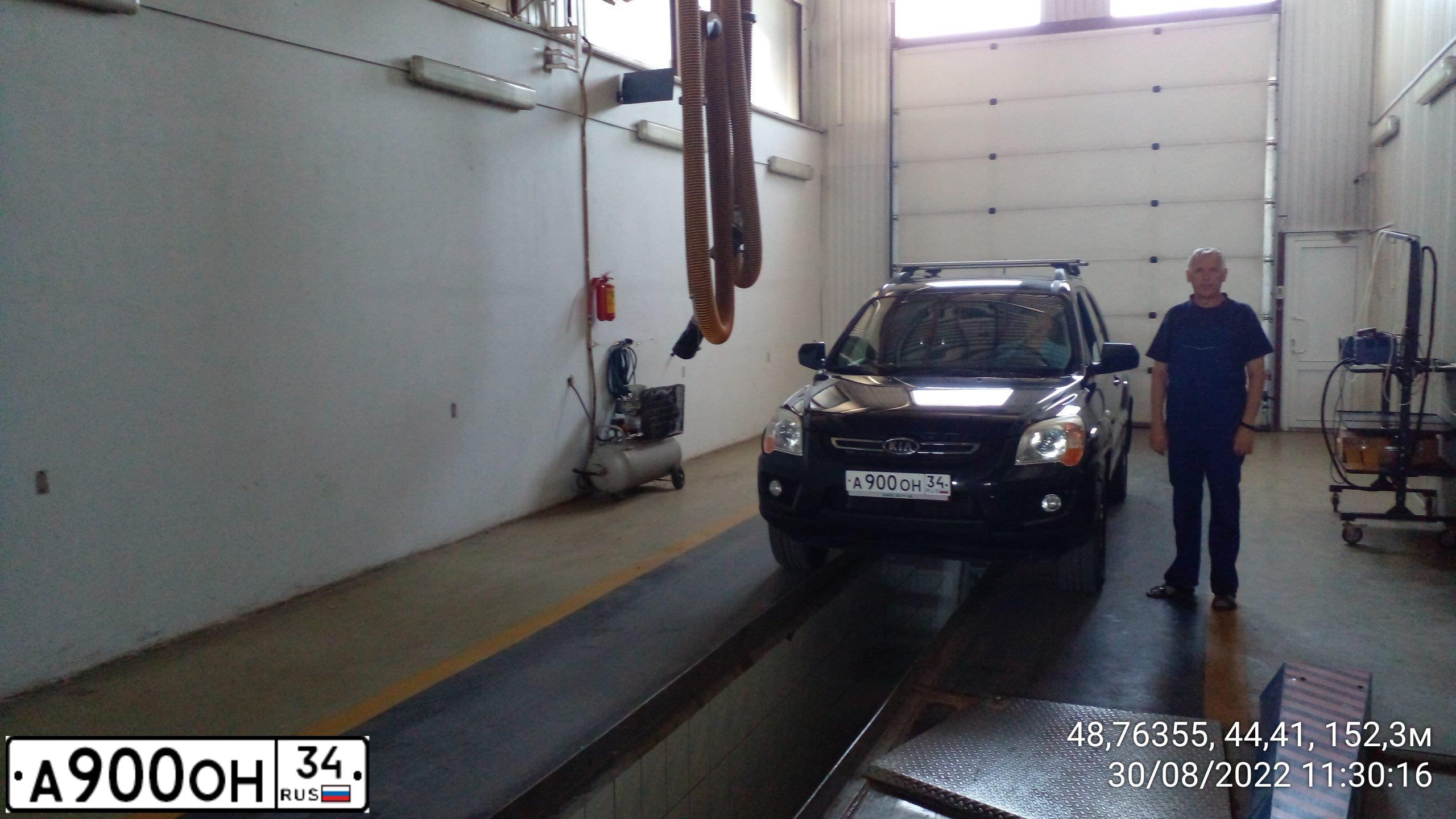 Фото автомобиля KIA SPORTAGE, 2009 — госномер А900ОН34. Цвет: ЧЕРНЫЙ ПЕРЛАМУТР