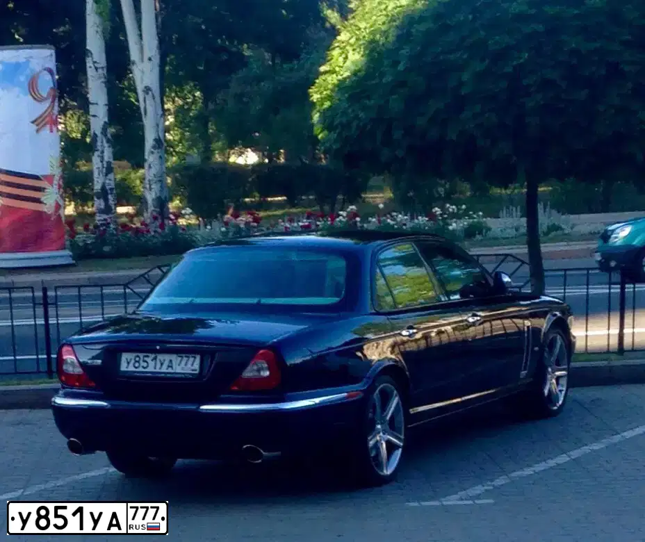 Фото автомобиля JAGUAR XJ-SERIE, 2007 — госномер О071ОО71. Цвет: ЧЕРНЫЙ