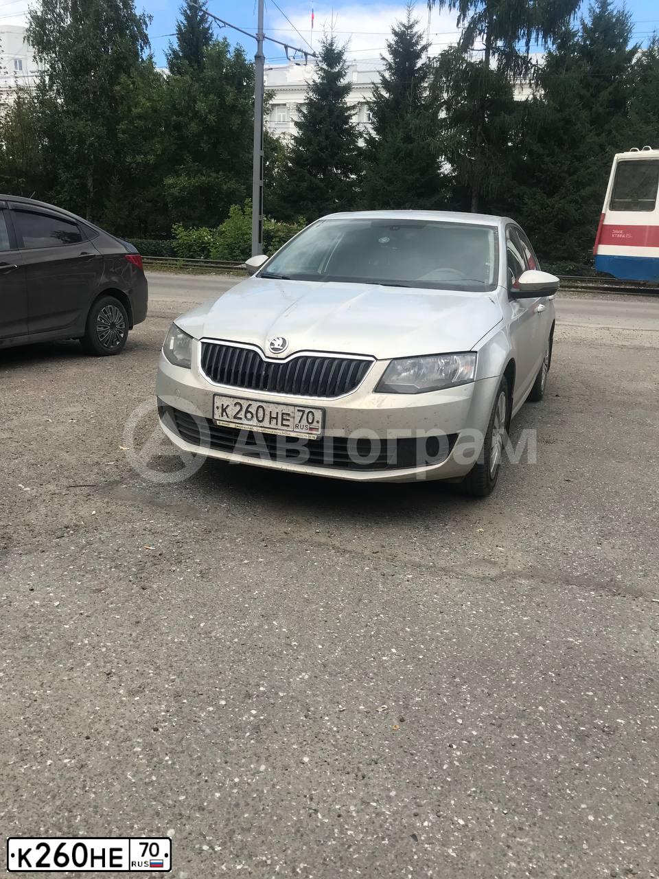 Фото автомобиля SKODA OCTAVIA, 2013 — госномер К260НЕ70. Цвет: СЕРЕБРИСТО-ЖЕЛТЫЙ