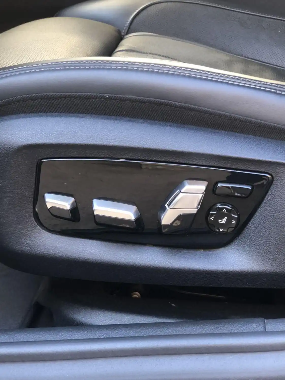 Фото автомобиля БМВ 530D XDRIVE, 2018 — госномер Е793ТХ08. Цвет: ТЕМНО-СЕРЫЙ