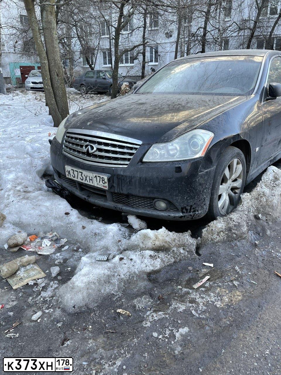 Фото автомобиля INFINITI M, 2007 — госномер М213ТР790. Цвет: ЧЕРНЫЙ
