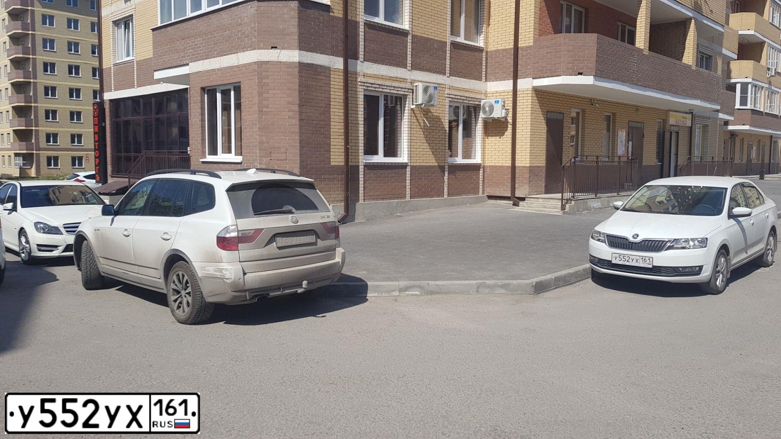 Фото автомобиля SKODA RAPID, 2018 — госномер Т592УР33. Цвет: Белый