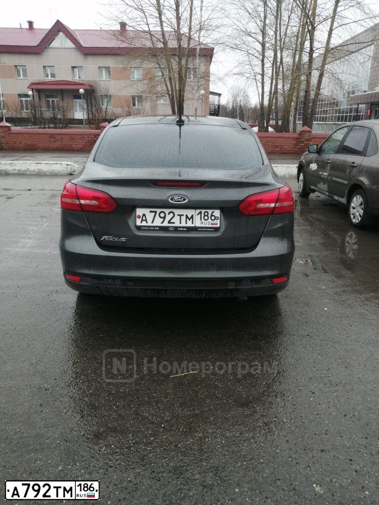 Фото автомобиля FORD FOCUS, 2018 — госномер А792ТМ186. Цвет: Серый
