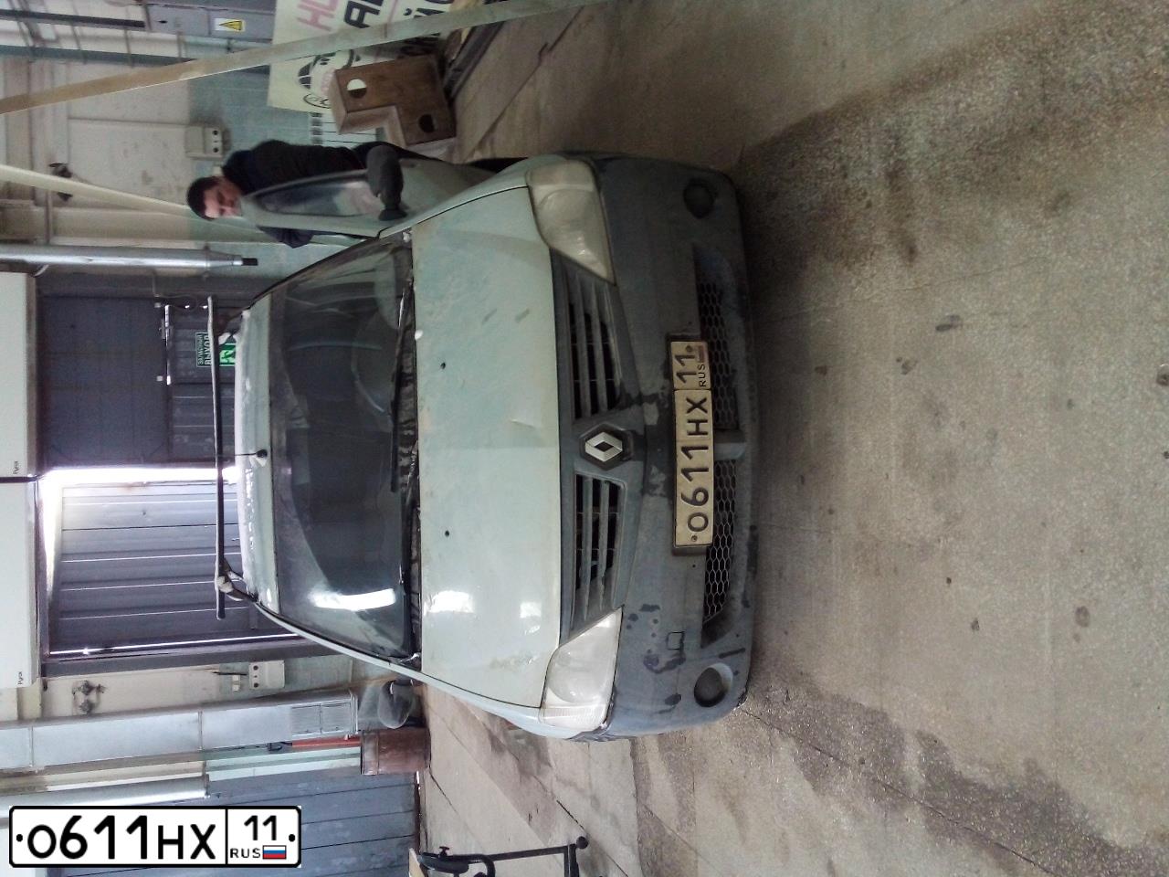 Фото автомобиля RENAULT LOGAN, 2007 — госномер Н878ВВ11. Цвет: СВЕТЛО-ЗЕЛЕНЫЙ