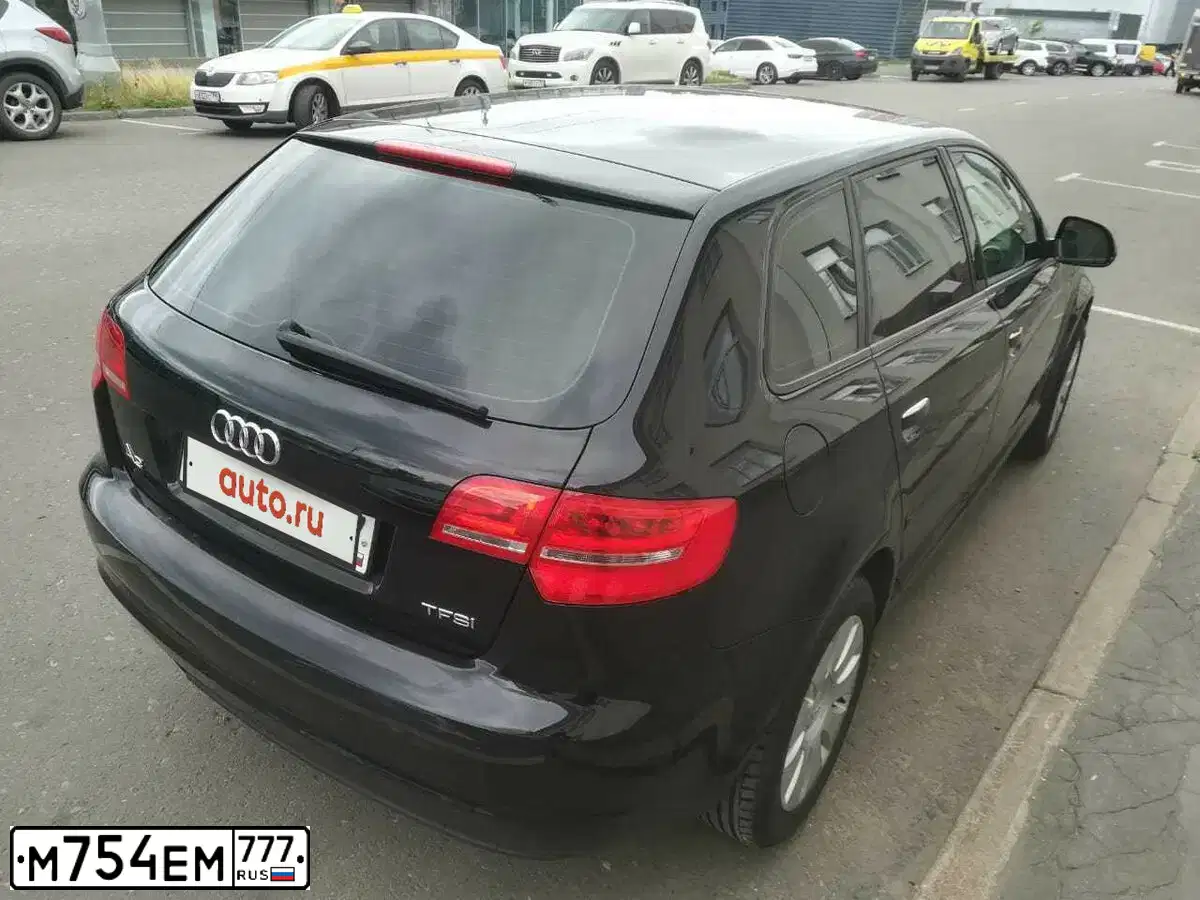 Фото автомобиля AUDI A3, 2011 — госномер М754ЕМ777. Цвет: ЧЕРНЫЙ