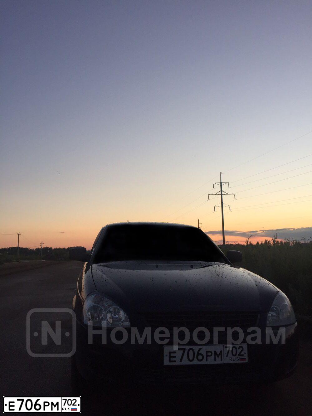 Фото автомобиля LADA 2170 PRIORA, 2008 — госномер Е706РМ702. Цвет: Сине-Черный