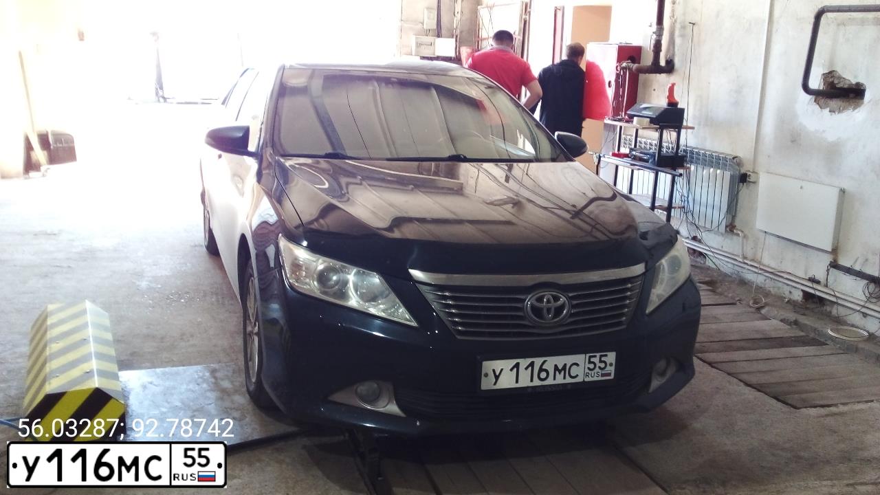 Фото автомобиля TOYOTA CAMRY, 2012 — госномер А988ВО17. Цвет: ЧЕРНЫЙ МЕТАЛЛИК