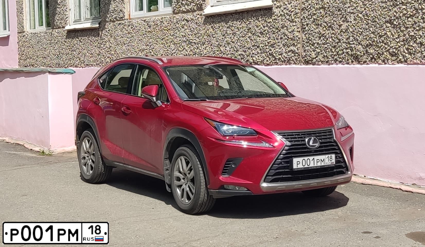 Фото автомобиля LEXUS NX, 2015 — госномер С999АН18. Цвет: Красный