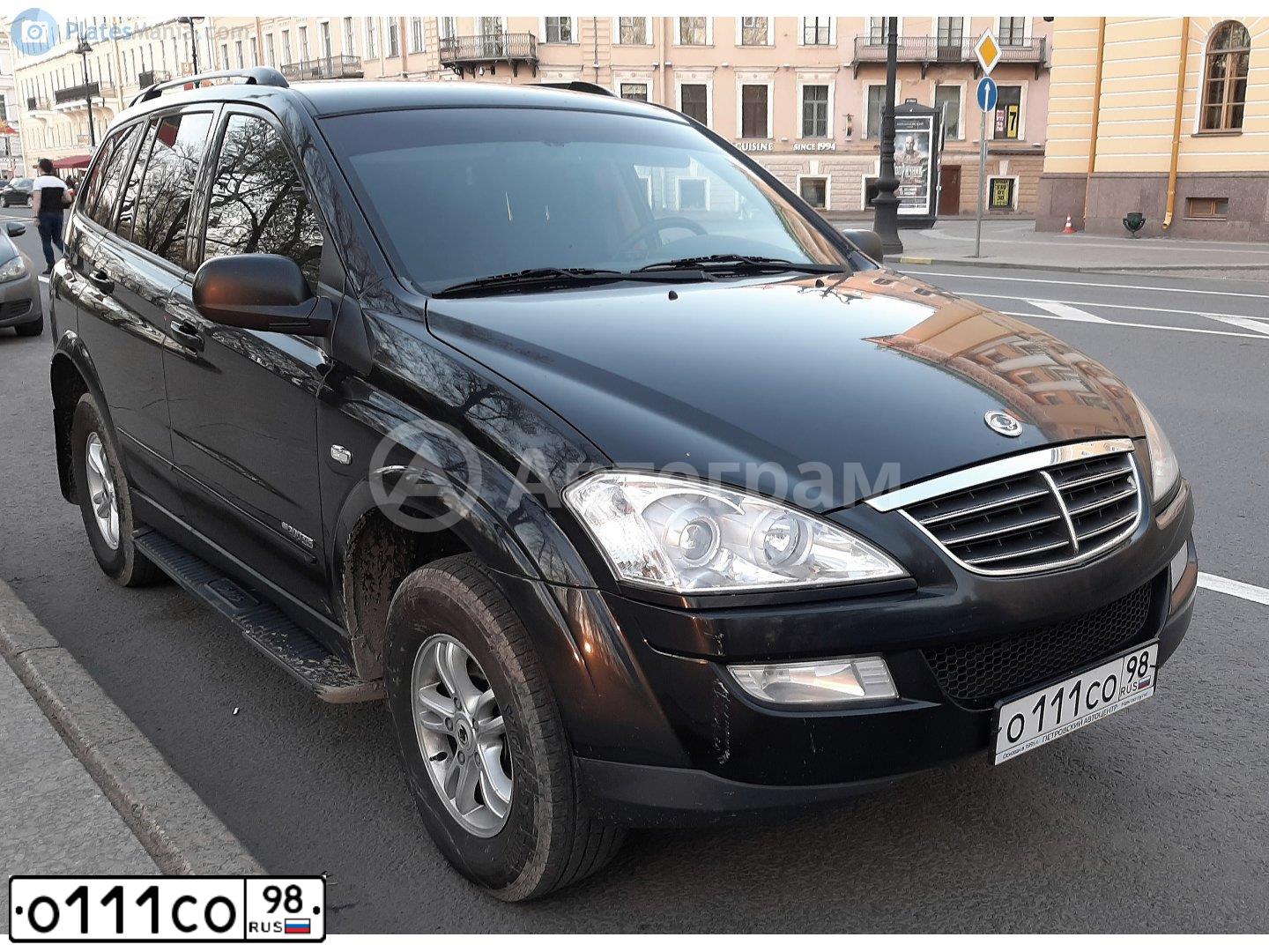 Фото автомобиля MERCEDES S-KLASSE, 2004 — госномер О111СО98. Цвет: ЧЕРНЫЙ