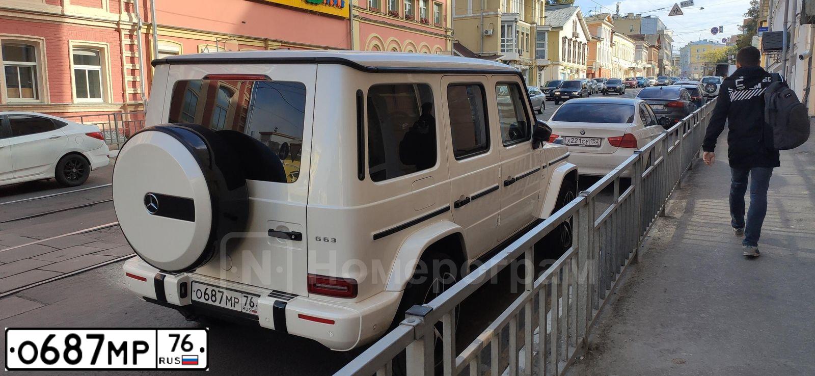 Фото автомобиля MERCEDES G-KLASSE, 2019 — госномер Т672КА52. Цвет: Белый