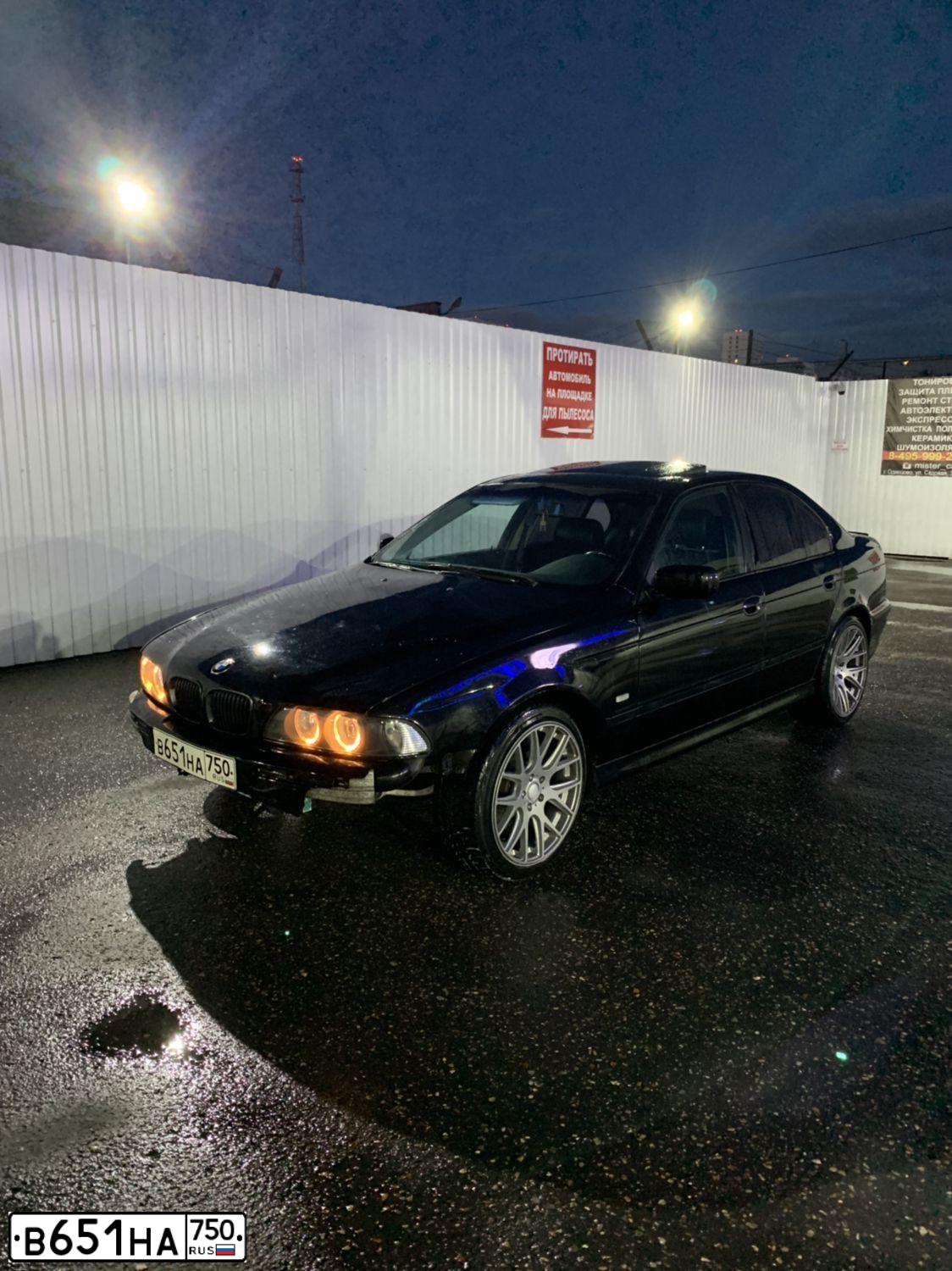 Фото автомобиля BMW SERIE 5, 1999. Цвет: ЧЕРНЫЙ
