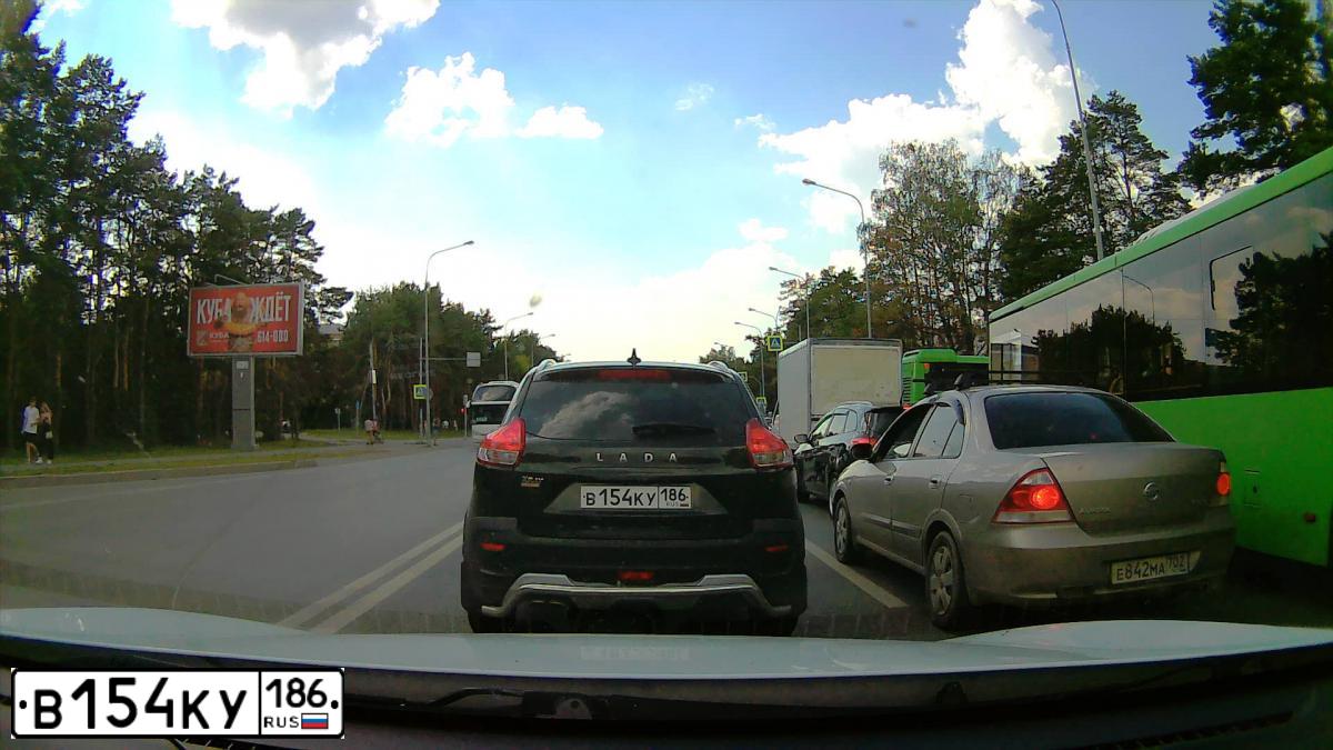 Фото автомобиля LADA XRAY, 2019 — госномер С104НС196. Цвет: ЧЕРНЫЙ