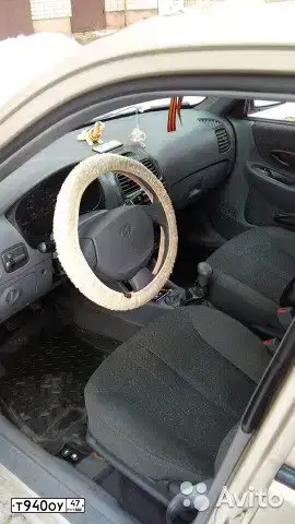 Фото автомобиля TAGAZ ACCENT, 2005 — госномер Т940ОУ47. Цвет: БЕЖЕВЫЙ