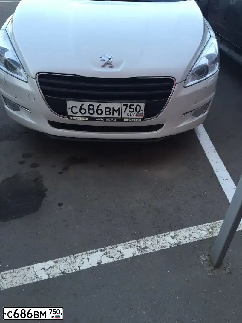 Фото автомобиля PEUGEOT T 508, 2012 — госномер С686ВМ750. Цвет: Белый