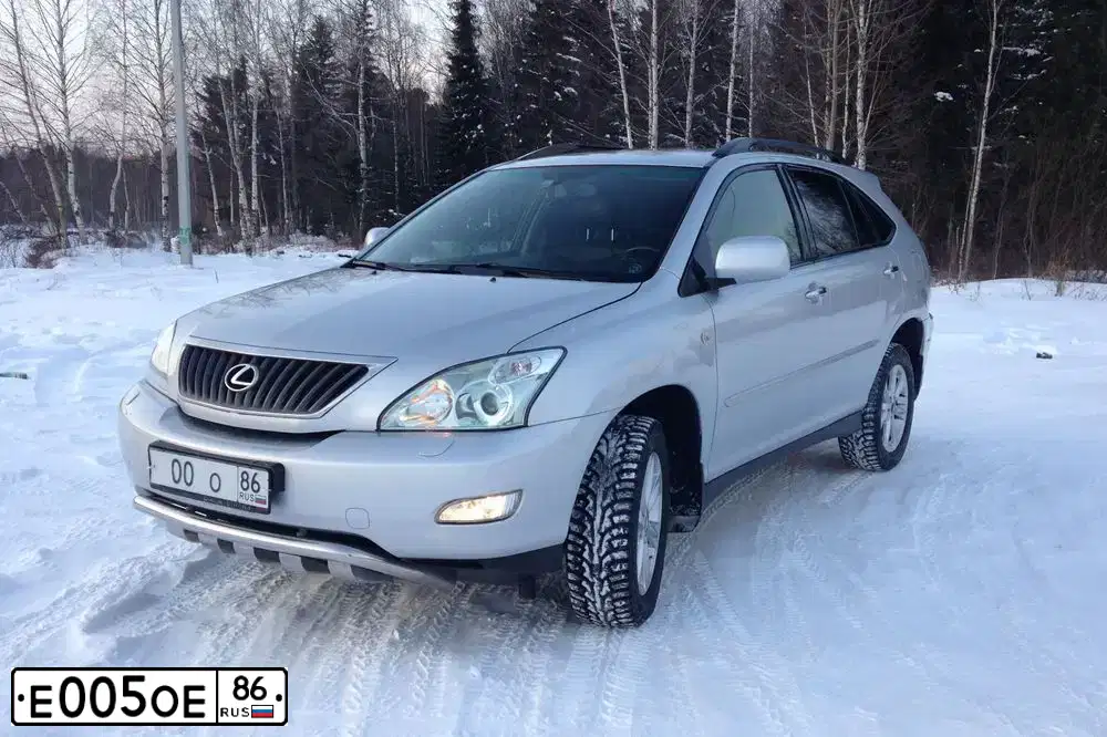 Фото автомобиля ЛАДА 217030 LADA PRIORA, 2012 — госномер Р121ЕХ186. Цвет: СВЕТЛО-СЕРЕБРИСТЫЙ МЕТАЛЛ