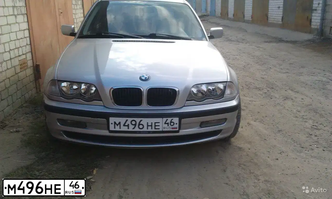 Фото автомобиля BMW SERIE 3, 2001 — госномер Н164УО46. Цвет: Серебристый