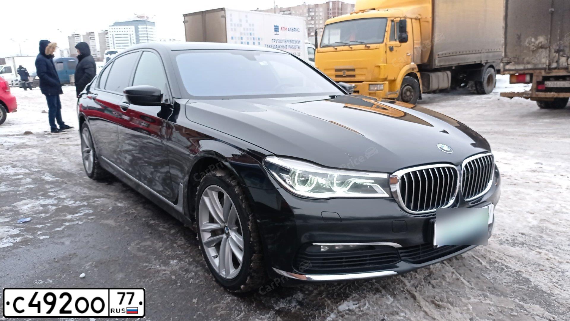 Фото автомобиля BMW 750, 2017 — госномер Н454ЕК13
