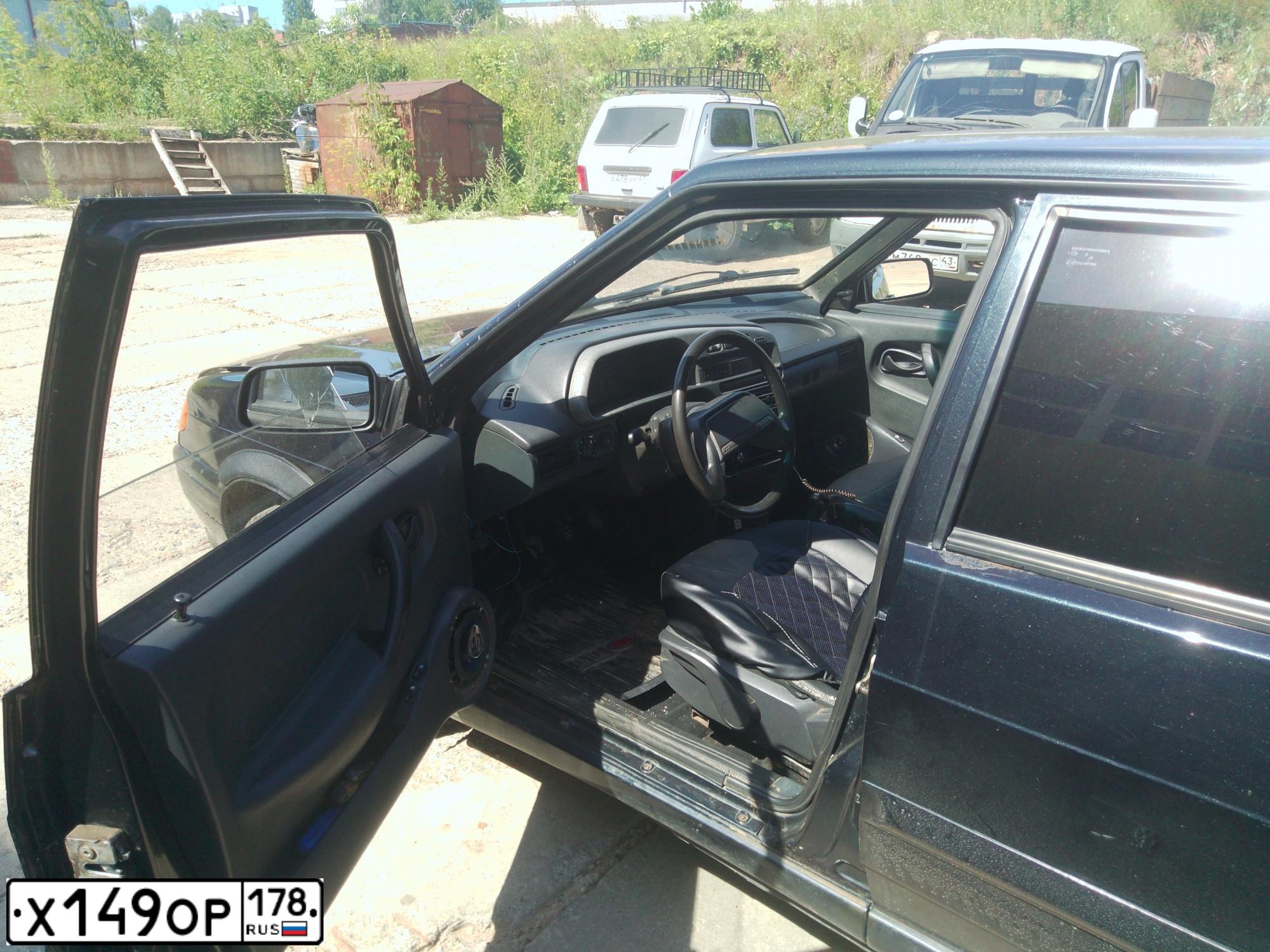 Фото автомобиля HYUNDAI SANTA FE, 2008 — госномер Х149ОР178. Цвет: ЧЕРНЫЙ