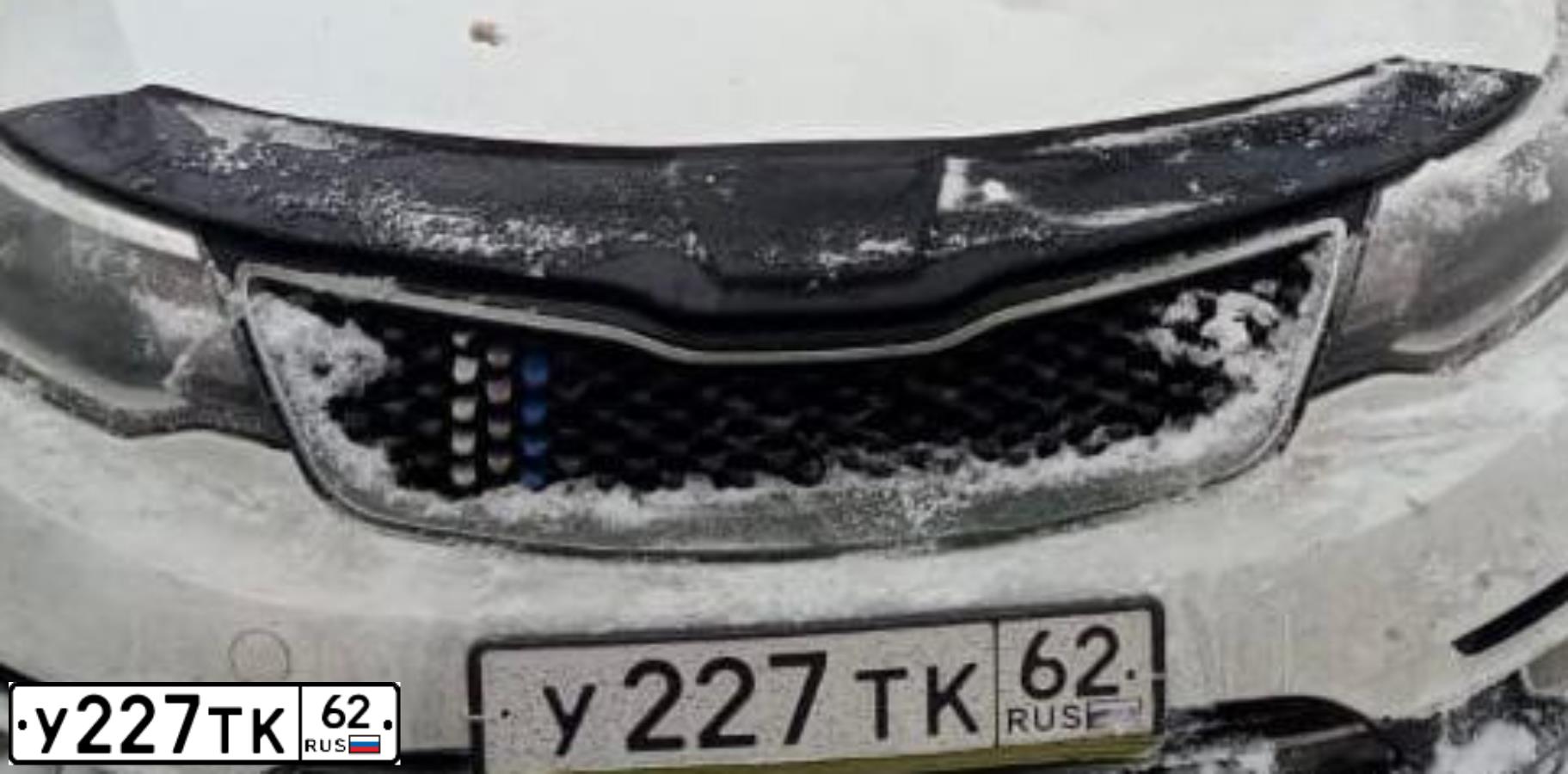Фото автомобиля KIA RIO, 2016 — госномер У227ТК62. Цвет: БЕЛЫЙ-ЖЕЛТЫЙ-СЕРЫЙ