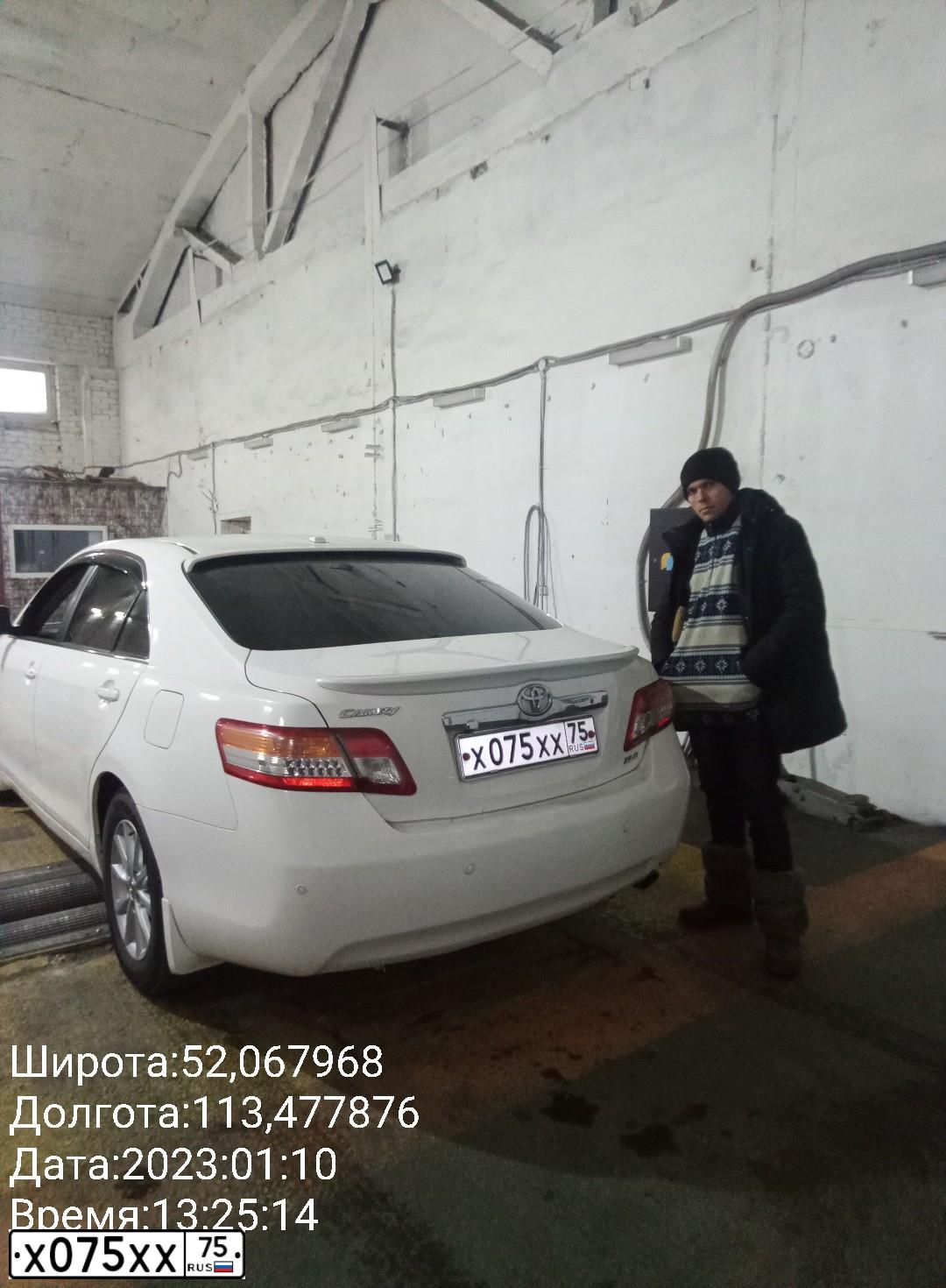 Фото автомобиля TOYOTA CAMRY, 2004 — госномер Х075ХХ75. Цвет: ЗОЛОТИСТЫЙ