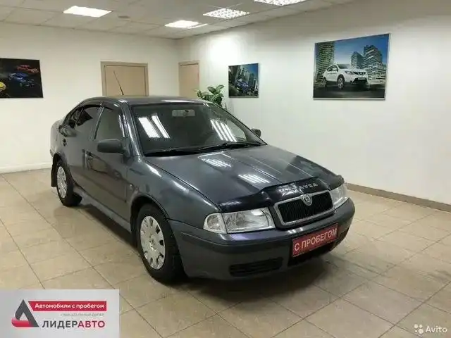 Фото автомобиля SKODA OCTAVIA, 2009 — госномер А912КН51. Цвет: ТЕМНО-СЕРЫЙ